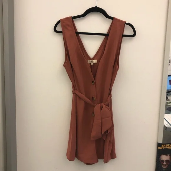 Lightweight Romper - Picture 3 of 6